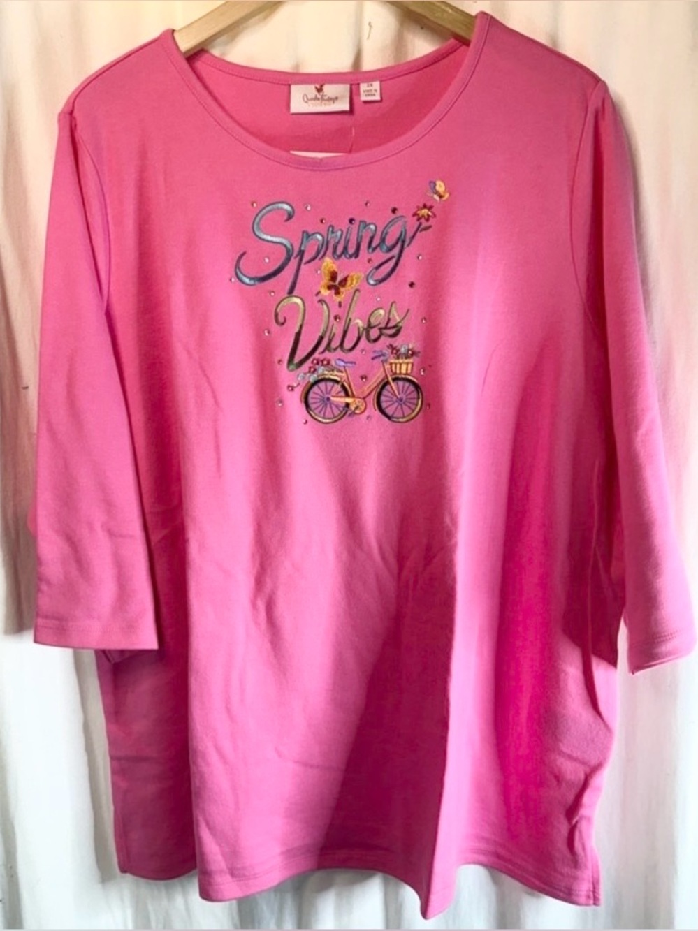 🌸Quacker Factory Pink Spring Vibes Tee🌸